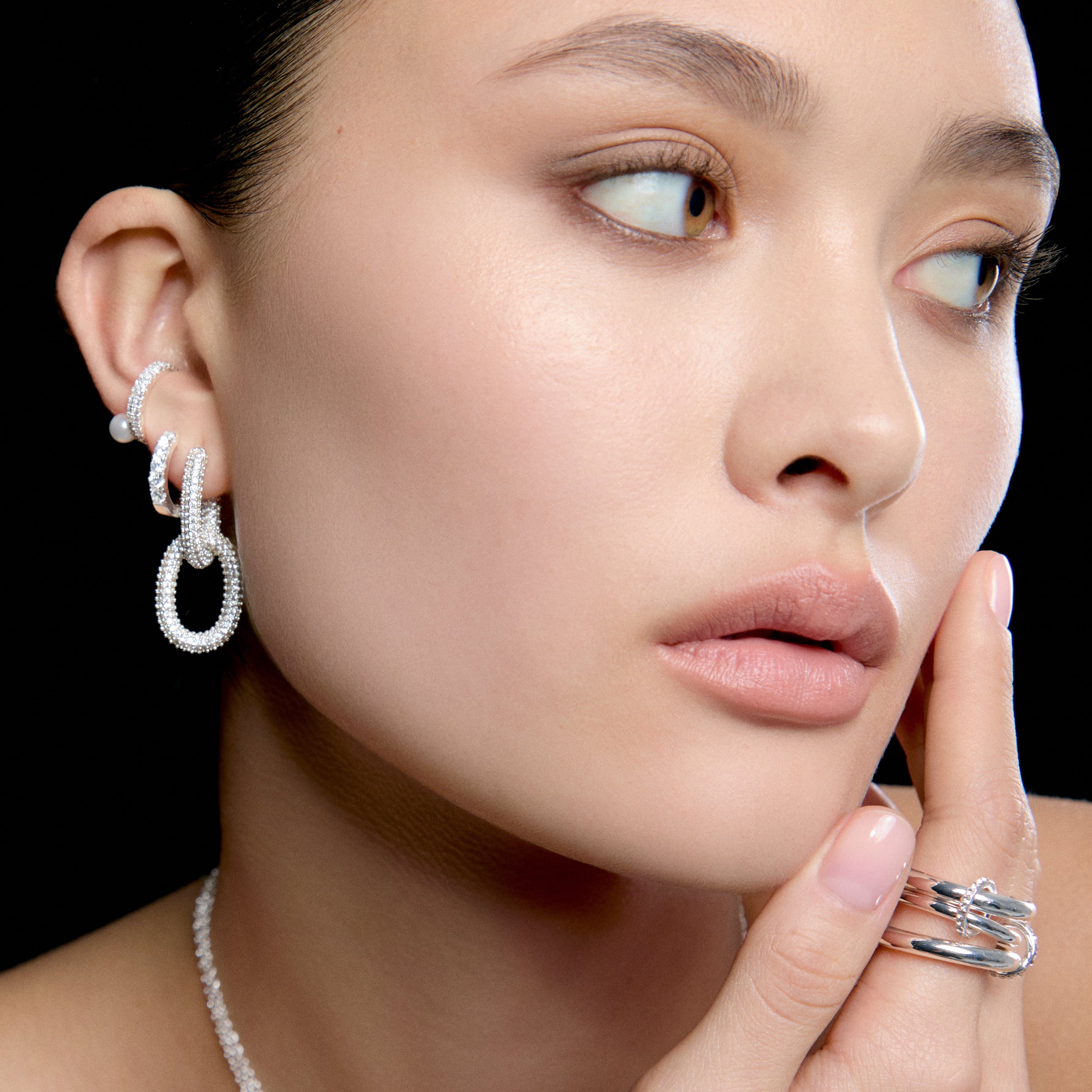 Quintuplet Interlocking Pavé Links Ring 1