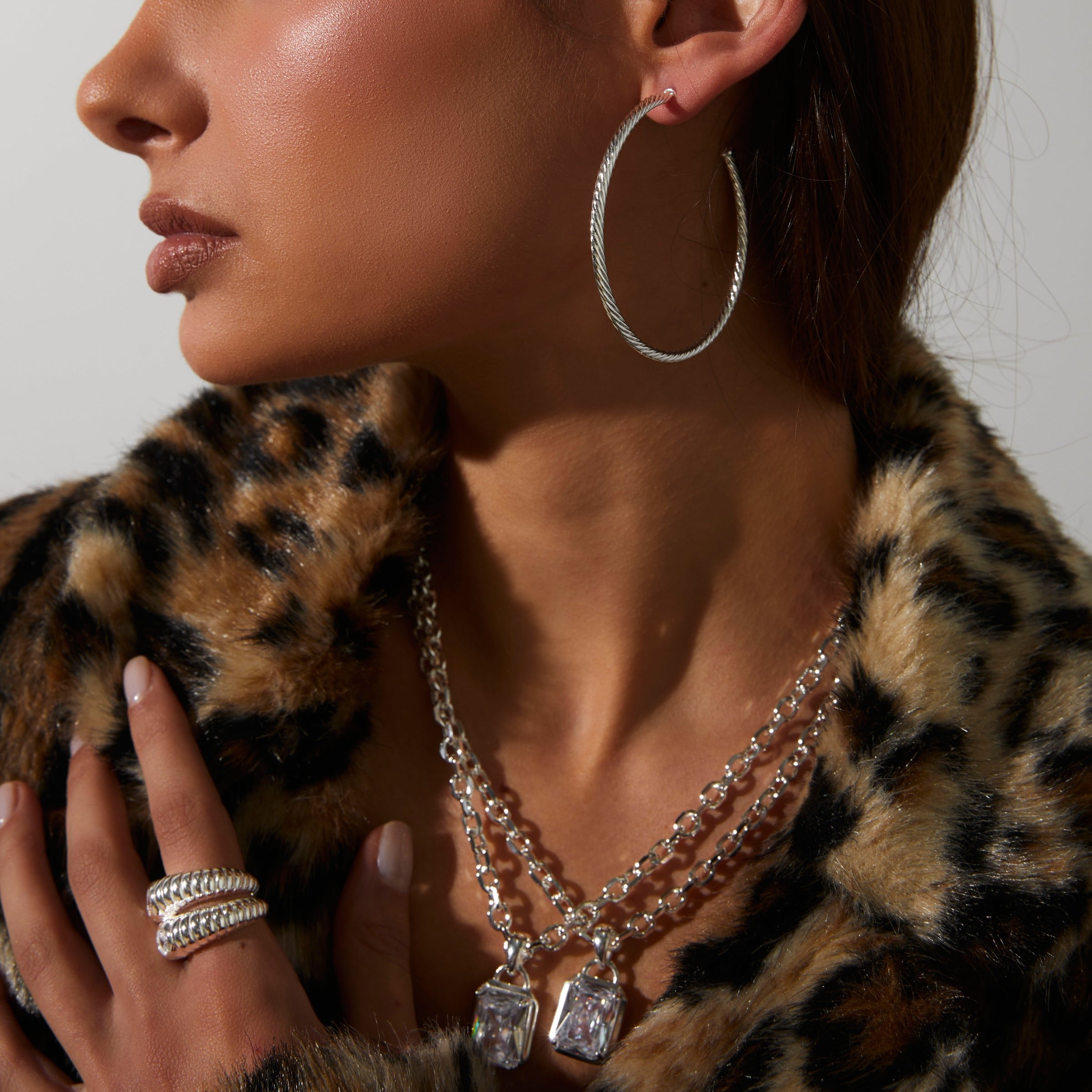 Solitaire Cloud Ring 2